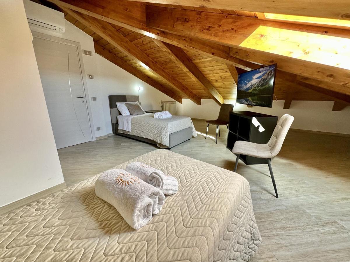 La Maison Du Soleil Аджерола Екстериор снимка